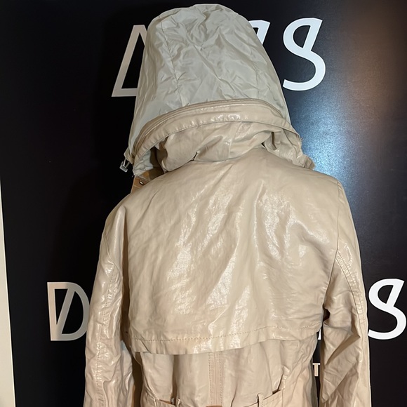 creenstone rain jacket size 8/10 - Picture 10 of 16